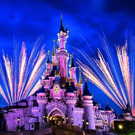 Family Disneyland Apartment *